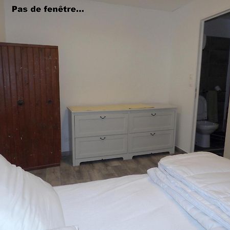 Studio Chez Steph Eyguieres Exterior photo